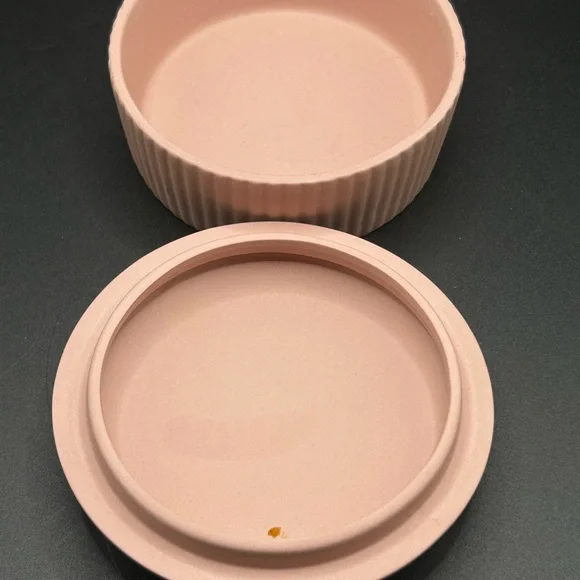 Vintage Wedgwood England Pink Jasperware Trinket Box - Picture 6 of 7